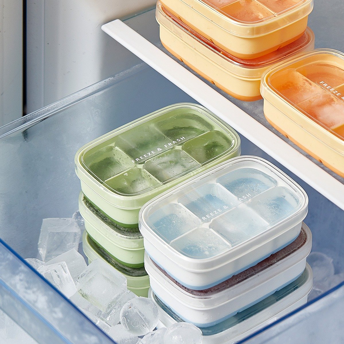 Mini Press-Type Ice Cube Maker